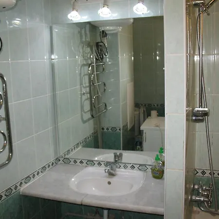 Subway Lybidska Apartamento Kiev